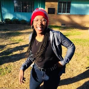 Meet your Posher, Alexis